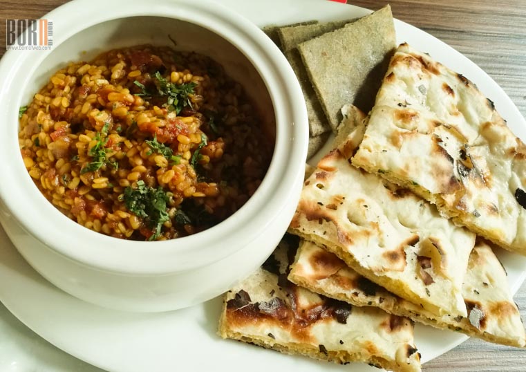 Cafe Delhi Heights
